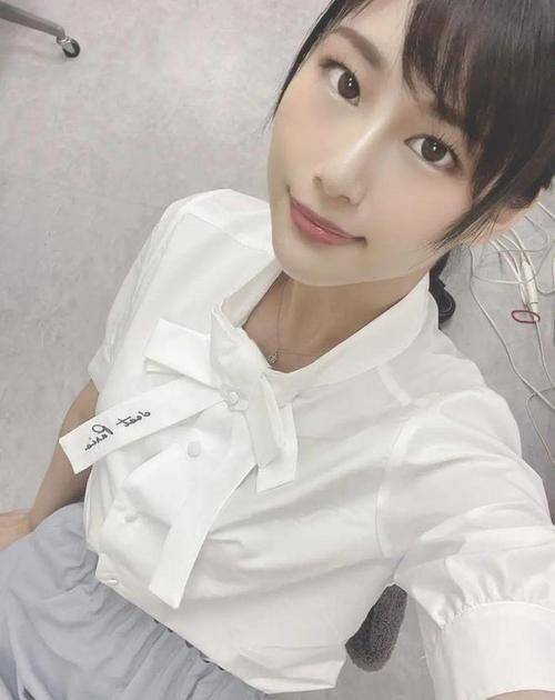 日本明星的转变之旅，下海、学习与自信的力量