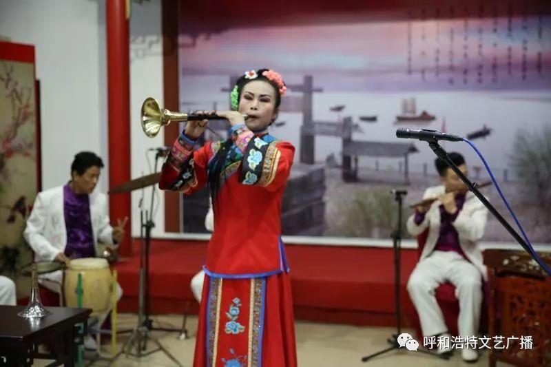 托县吕三艳最新唢呐演绎，传统与现代的完美融合