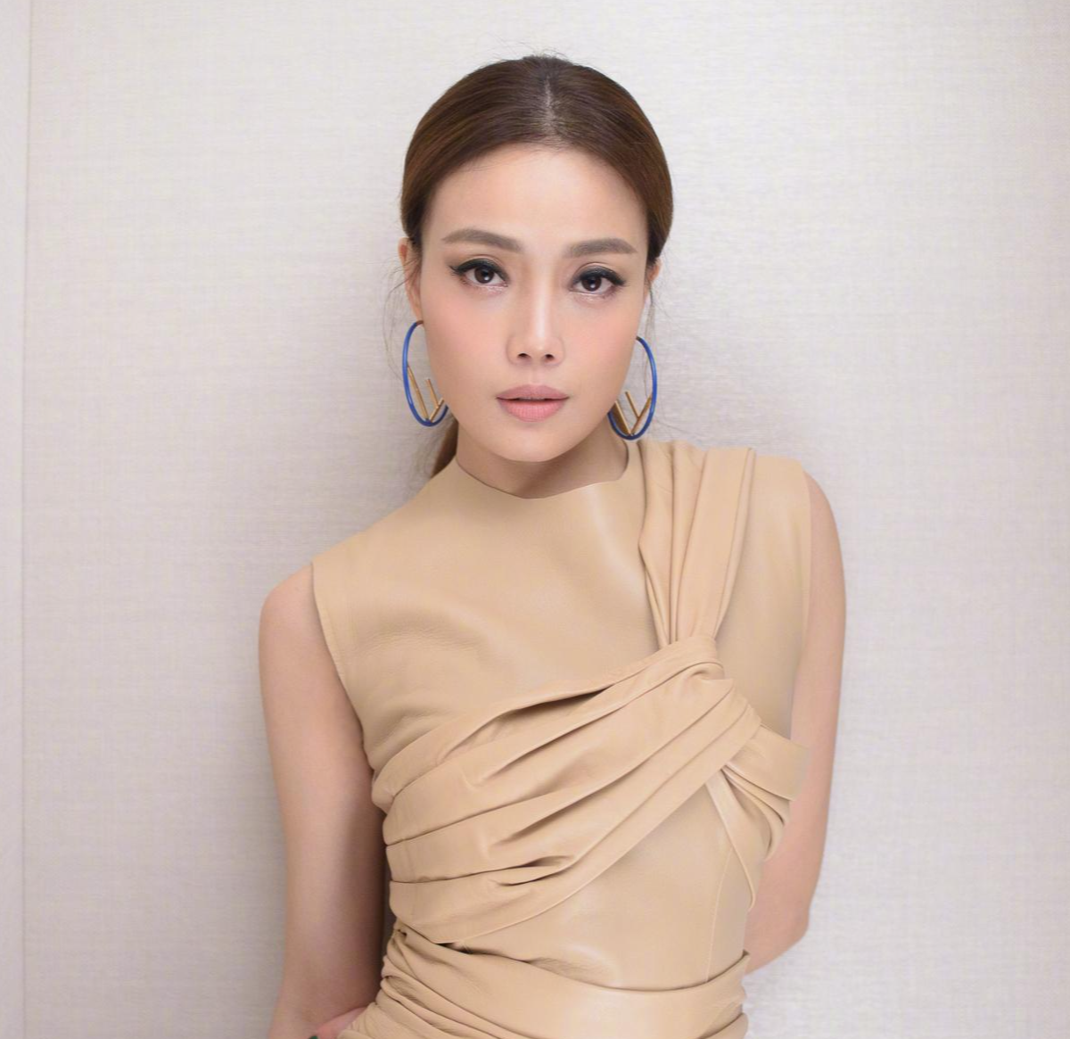 香港音乐新星女歌手，璀璨新星闪耀乐坛